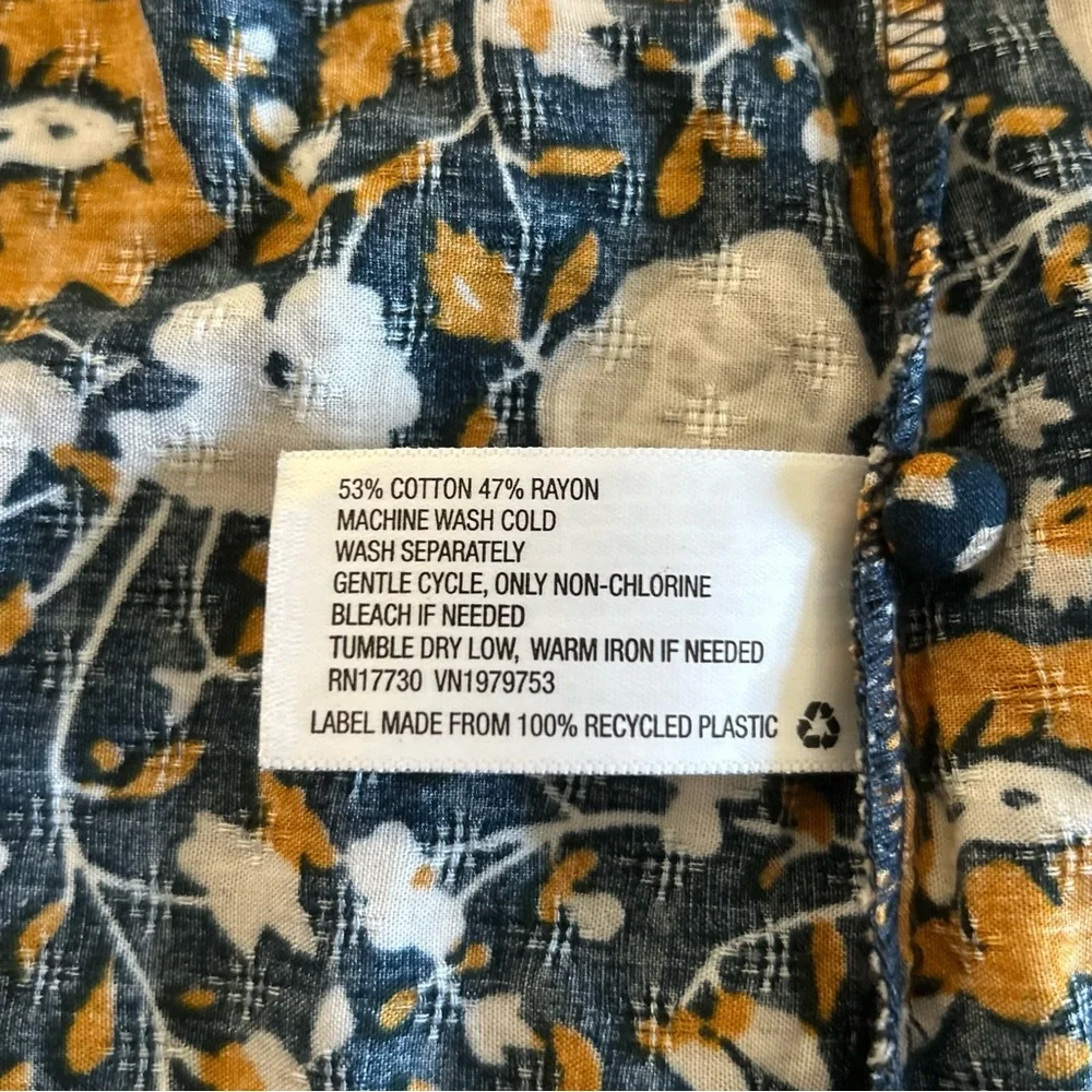 Universal Thread preloved excellent